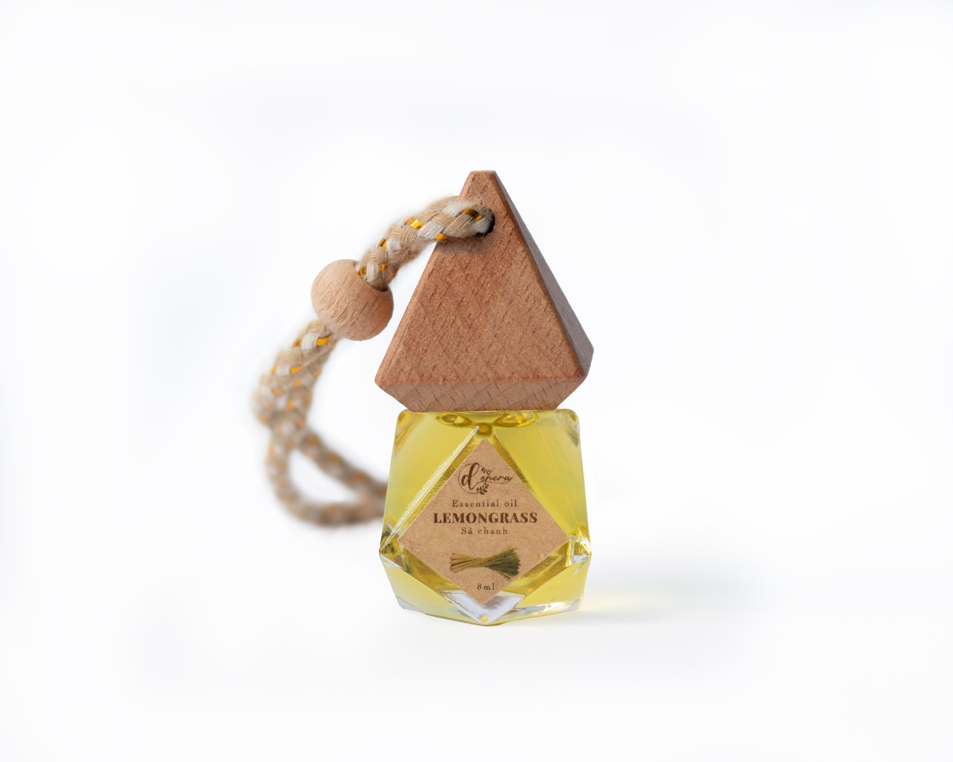 Natural Car Fragrances – Pure Scents for a Peaceful Drive