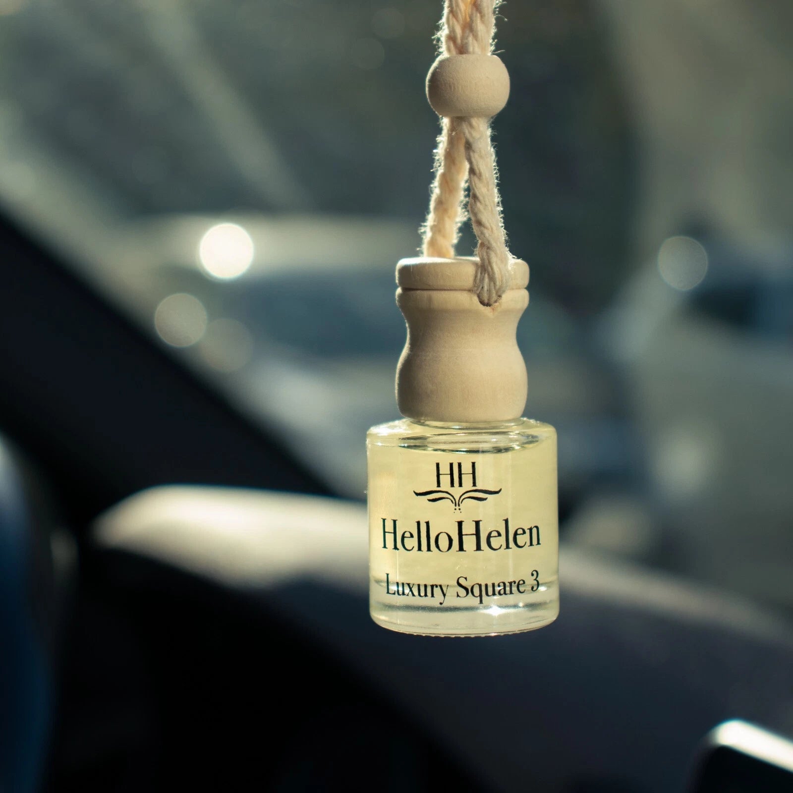 2x Hellohelen Car Perfume Set – Luxury Air Fresheners with Two Unique Scents