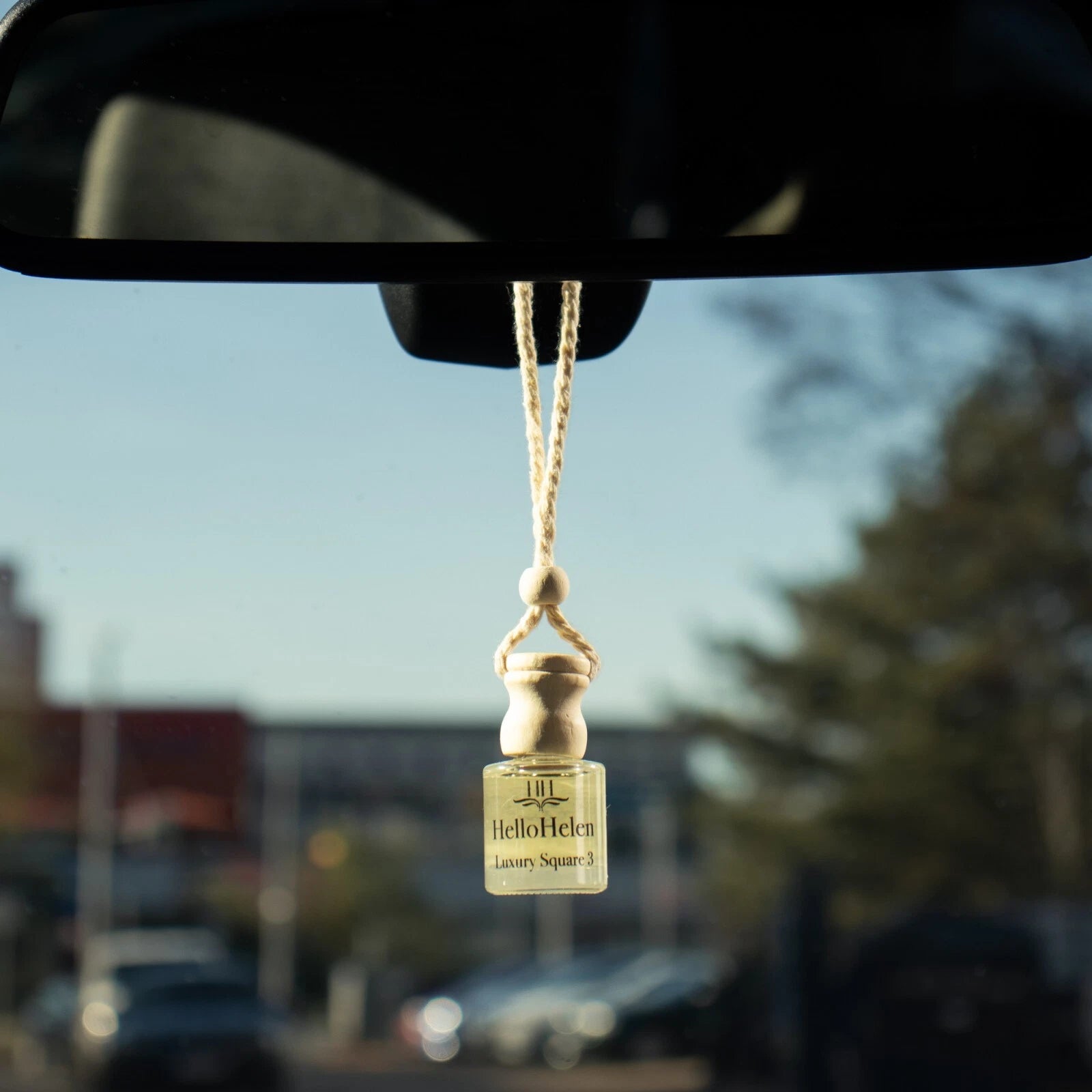 2x Hellohelen Car Perfume Set – Luxury Air Fresheners with Two Unique Scents